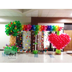 backdrop ตกแต่งเป็นซุ้มลูกโป่งสี่เหลี่ยม