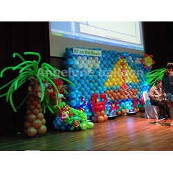 กำแพงลูกโป่ง