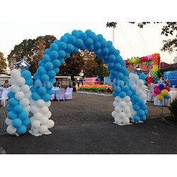 จัดงานเลี้ยงกลางแจ้ง ด้วยซุ้มลูกโป่งทางเข้า