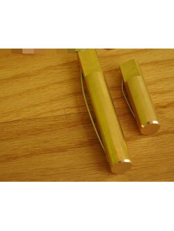 T Deer Round Brass Bench Dogs / Bench Pups - หมุดทองเหลืองยึดไม้สำหรับโต๊ะงานไม้