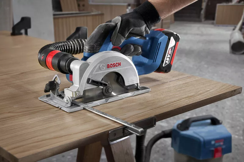 BOSCH GKS 18V-44 - 5-inch Cordless Circular Saw (Tool only,without Battery and Charger) - เลื่อยวงเดือนขนาด 5 นิ้ว ใช้แบตเตอรี่ 18v บ๊อช รุ่น( GKS 18V-44 ไม่มีแบตเตอรี่ ไม่มีแท่นชาร์จ)- 06019M30L0