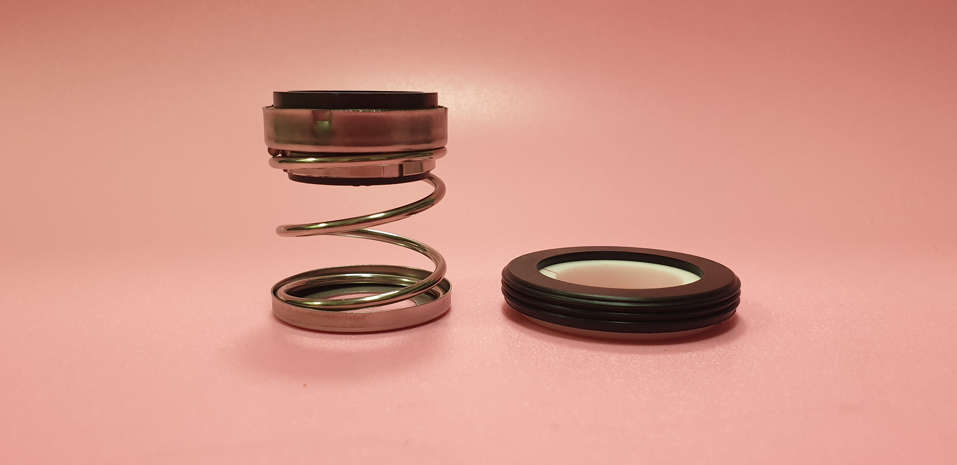 Mechanical Seal แมคคานิคอล ซีล : รุ่น560 สปริงตรง : 20-44 CA-CE-NBR