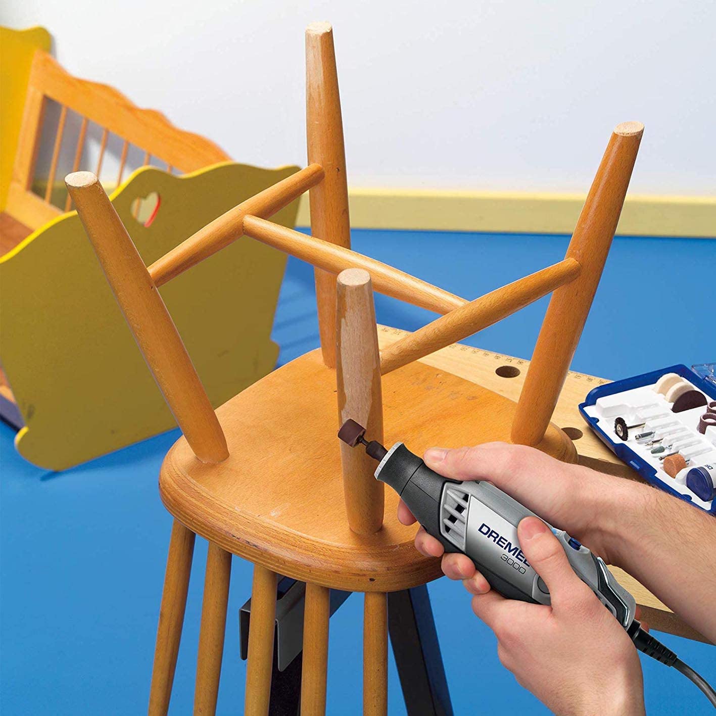 DREMEL 687-01 52-Piece All-Purpose Rotary Tool Accessory Kit- Includes a Carving Bit, Sanding Drums, Grinding Stones, Cutting Discs, and a Storage Case - ชุดอุปกรณ์เสริมเครื่องมืออเนกประสงค์ 52 ชิ้น DREMEL รุ่น 687-01