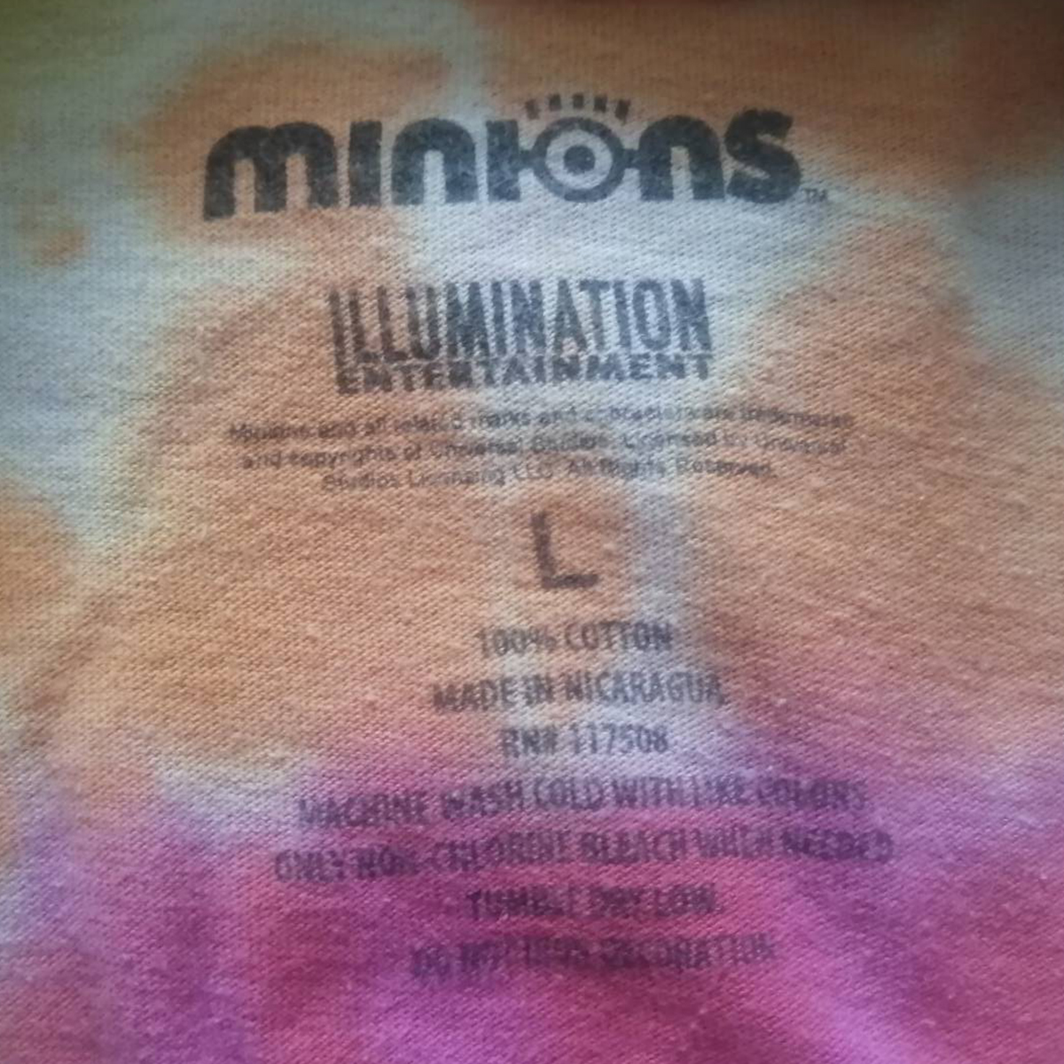 เสื้อยืดวินเทจมือสอง Vintage เสื้อมัดย้อม ลายการ์ตูน มินเนี่ยน Minions งานป้ายผ้าเก่า สินค้าพร้อมส่ง
