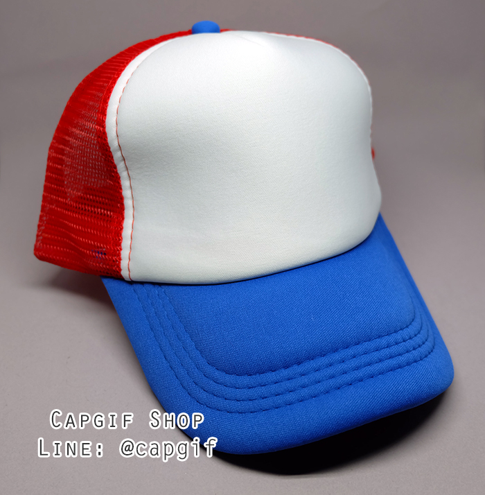 หมวกแก๊ปตาข่ายสีแดงหน้าขาวปีกสีน้ำเงิน