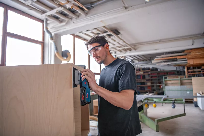 BOSCH GSS 18V-13 18V Cordless Orbital Sander (Tool only, without battery, without charger) - เครื่องขัดกระดาษทรายไร้สายแบบสั่นสะเทือน 18 โวล์ท BOSCH รุ่น GSS 18V-13 (ไม่มีแบตเตอรี่ ไม่มีแท่นชาร์จ) - 06019L0101 (Pre-Order)