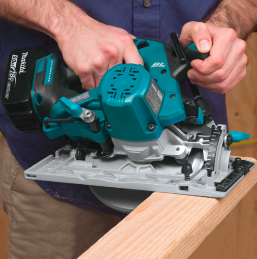 MAKITA DHS680Z Cordless 18V Mobile Brushless 165mm (ุ6-1/2 นิ้ว) Circular Saw (Solo)- เลื่อยวงเดือนไร้สายใช้แบตเตอรี่ 18v ขนาด 6-1/2 นิ้ว (ตัวเลื่อยเปล่าไม่มีแบตเตอรี่ ไม่มีแท่นชาร์ท)