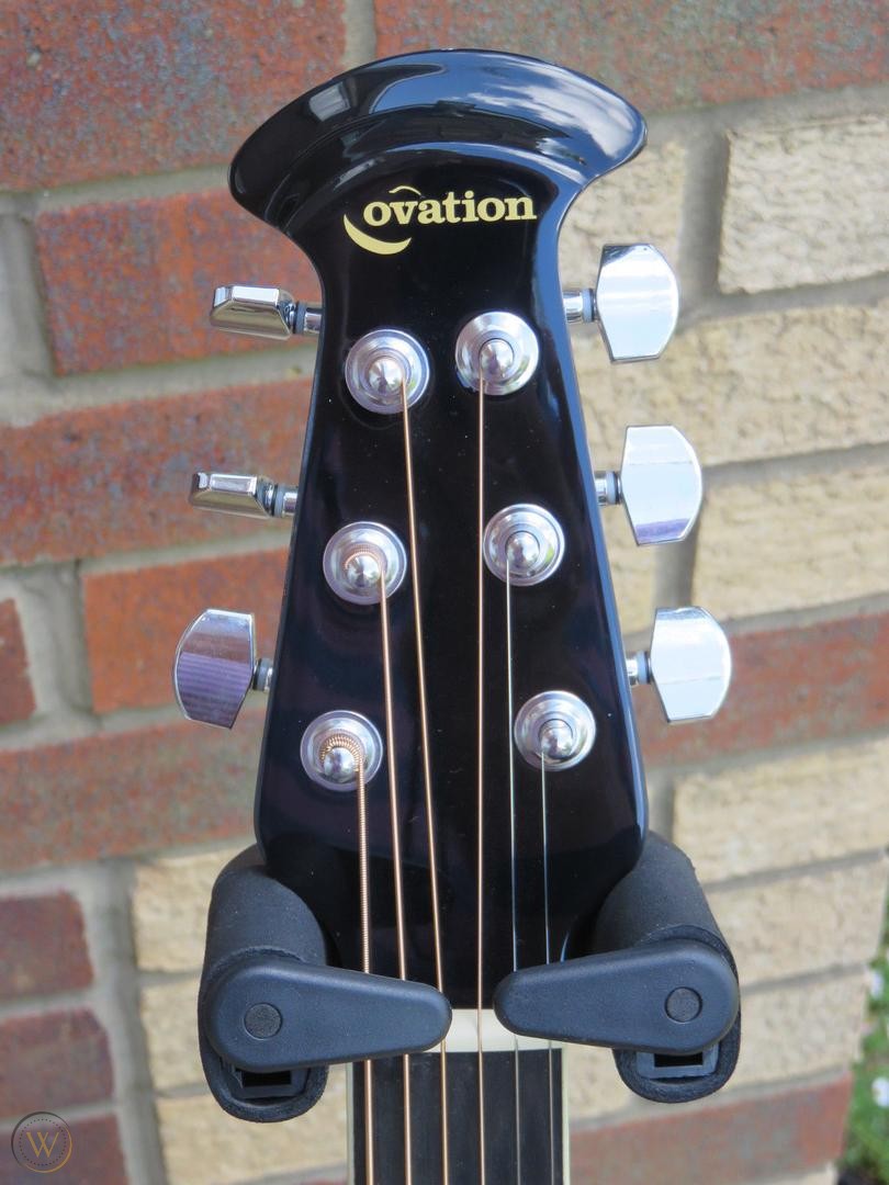Ovation Guitar USA 2 [Gold Metallic]