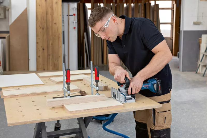 BOSCH GFF 18V-22 18v Cordless Biscuit Jointer - เครื่องเซาะร่องใส่แผ่นบิสกิตไร้สาย 18v Li-Ion บ๊อช รุ่น GFF 18V-22 (ตัวเปล่าไม่มีแบตเตอรี่ ไม่มีแท่นชาร์ท) - 0601620101 (Pre-Order)