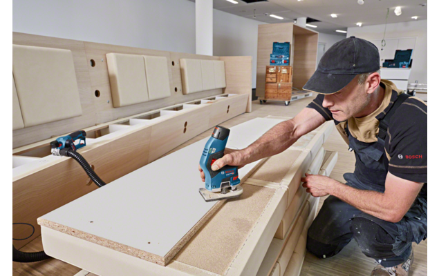 BOSCH GKF 12V-8 12v Brushless Palm Edge Router (Tool Only- without battery and charger) -เครื่องเซาะร่องไร้สายแกน 1/4" (ตัวเปล่า ไม่มีแบตเตอรี่ และแท่นชาร์จ) - 6016B0002 *