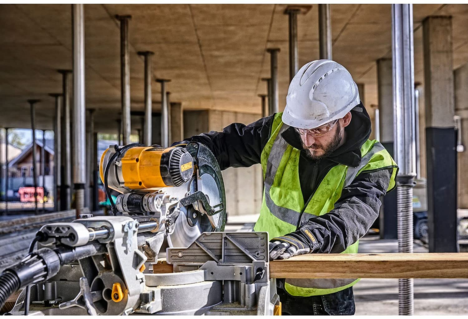 DEWALT DWS780 12-Inch Sliding Compound Miter Saw, Double Bevel - เลื่อยตัดองศาสไลด์ 12" เอียงตัดได้สองข้าง Dewalt รุ่น DWS780