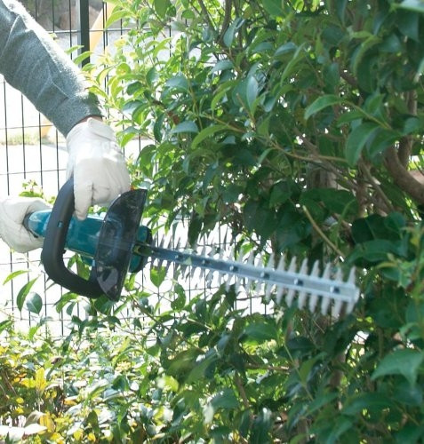 MAKITA DUH523Z Hedge Trimmer - เครื่องตัดแต่งพุ่มไม้ยาว 20-1/2 นิ้ว ใช้แบตเตอรี่ 18V (ตัวเปล่าไม่มีแบตเตอรี่ ไม่มีแท่นชาร์ท)