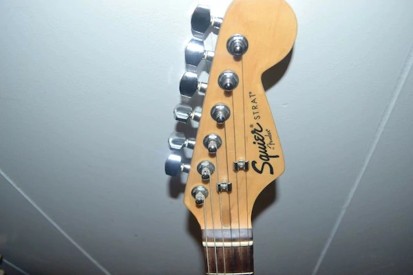 Squier Strat
