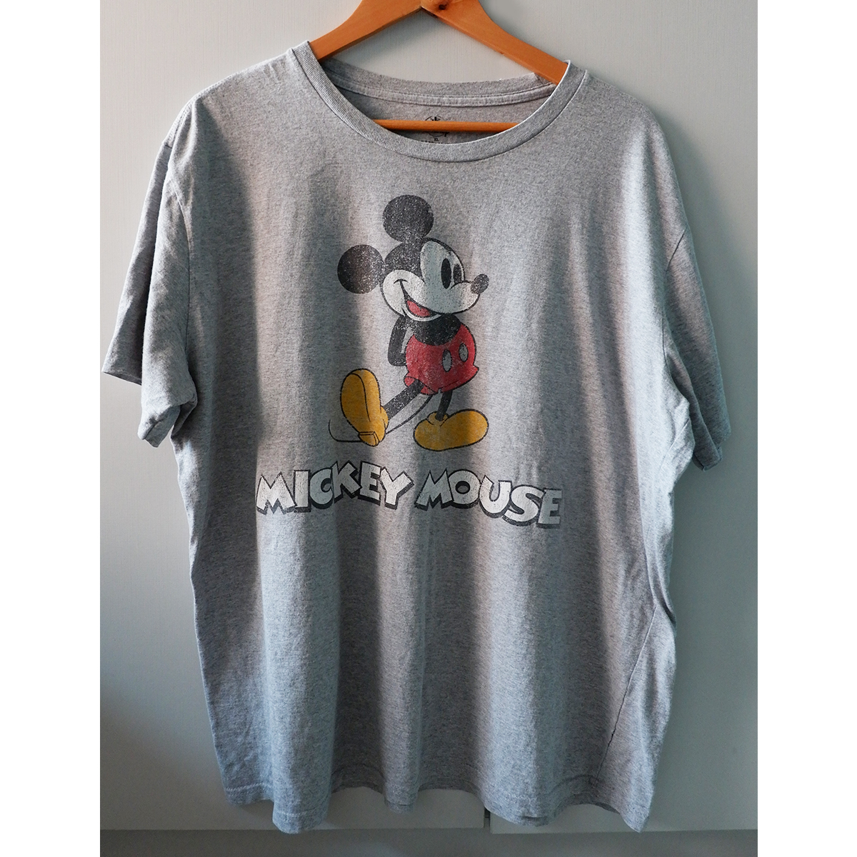 เสื้อยืดวินเทจมือสอง Vintage T-Shirt เสื้อยืดมิกกี้เมาส์ วินเทจ Mickey Mouse งานป้าย Disney
