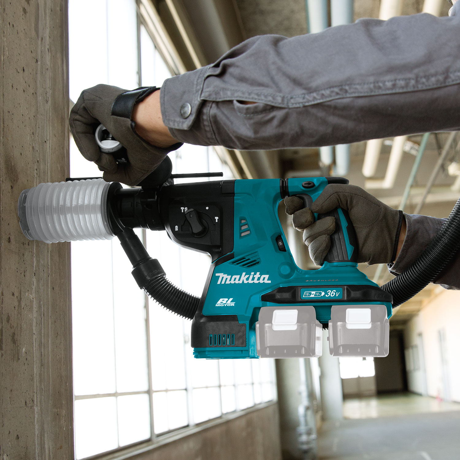MAKITA DHR242Z 18V 24 mm. Cordless SDS-PLUS Rotary Hammer Drill - สว่านโรตารี่ไร้สาย SDS-PLUS 24มม. MAKITA รุ่น DHR242Z (ไม่มีแบตเตอรี่ ไม่มีแท่นชาร์จ)