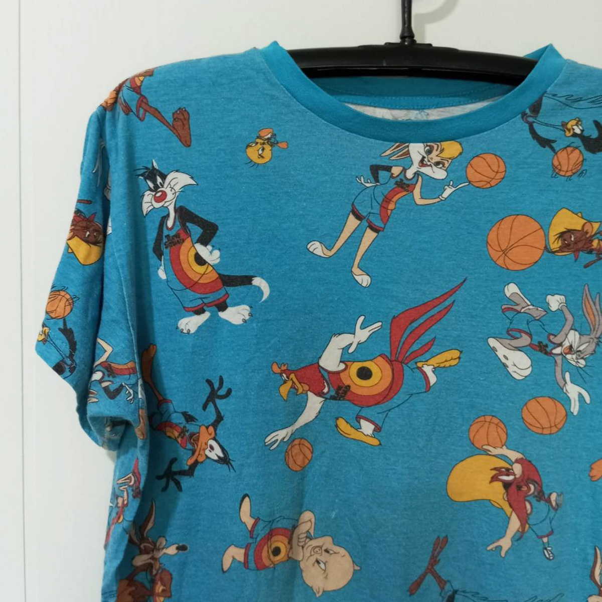 เสื้อยืดมือสอง ลายการ์ตูน ลูนี่ตูนส์ Looney Tunes