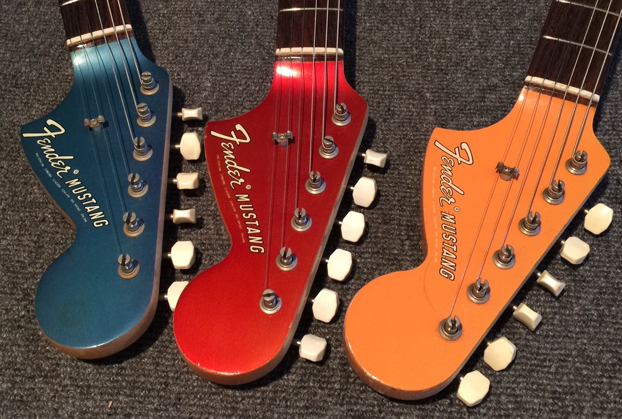 Fender Mustang Competition Re'70 [Silver Metallic]