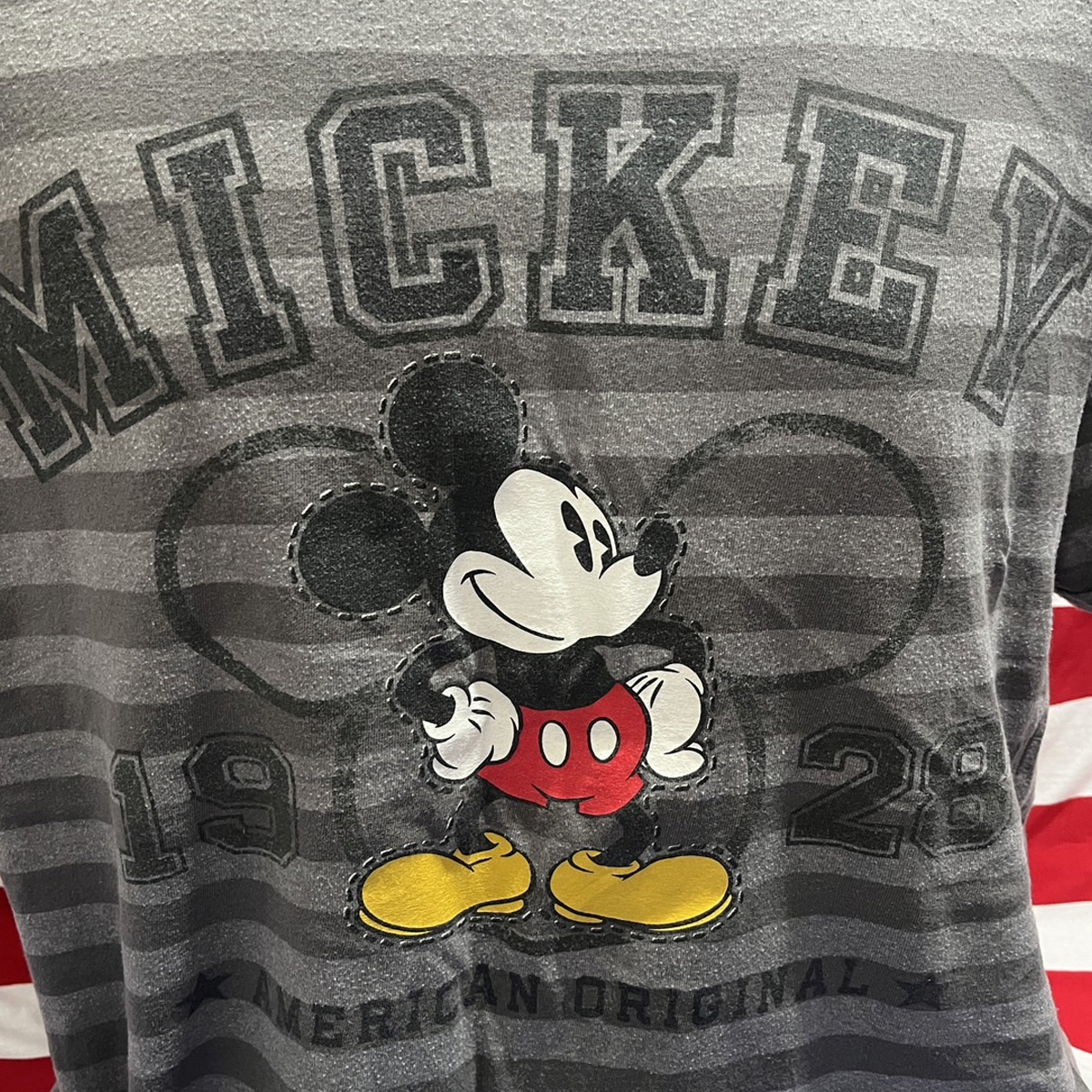 เสื้อยืดวินเทจมือสอง Vintage T-Shirt เสื้อยืดมิกกี้เมาส์ วินเทจ Mickey Mouse งานป้าย Disney