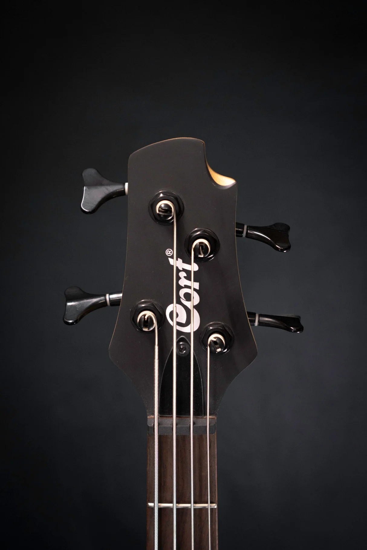 Cort Bass Action PJ