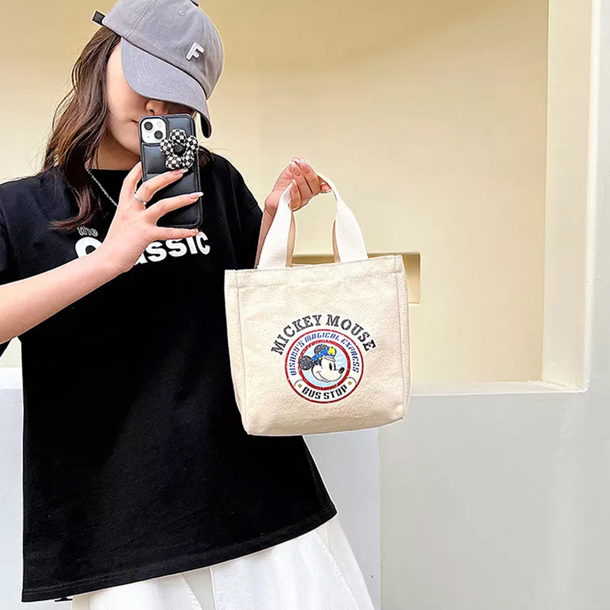 กระเป๋าผ้ามิกกี้เมาส์ กระเป๋าผ้าแคนวาส กระเป๋าถือ ลายการ์ตูน Mickey Mouse สินค้าพร้อมส่ง