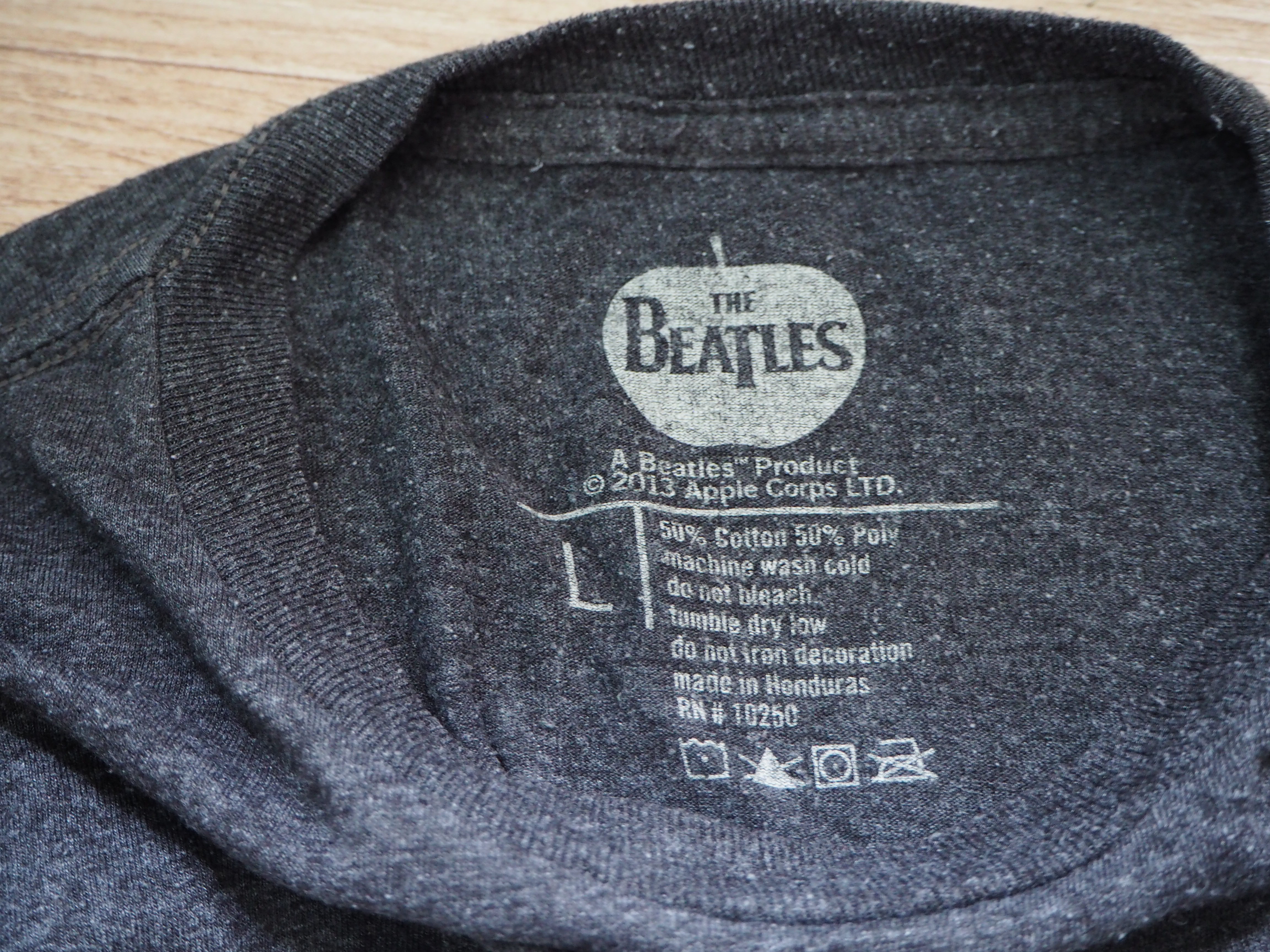 เสื้อยืด The Beatles มือสอง รหัส 011