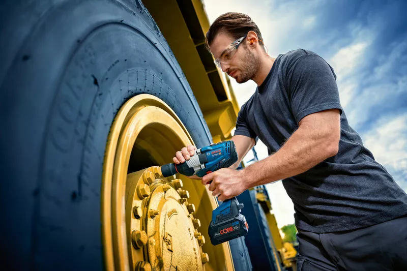 BOSCH GDS 18V-1600 HC 18v Impact Wrench (Tool Only- without batterry, without Charger) - บล็อคกระแทกไร้สาย Li-Ion 18V. BOSCH รุ่น GDS 18V-1600 HC (เครื่องเปล่า ไม่มีแบตเตอรี่ ไม่มีแท่นชาร์จ- 06019M1080