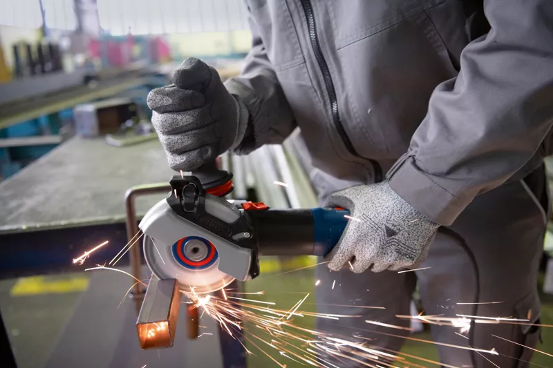 BOSCH GWS 17-125 S 5-inch Angle Grinder - เครื่องเจียรไฟฟ้า 5 นิ้ว กันสะบัด บ๊อช รุ่น GWS 17-125 S - 06017D0300