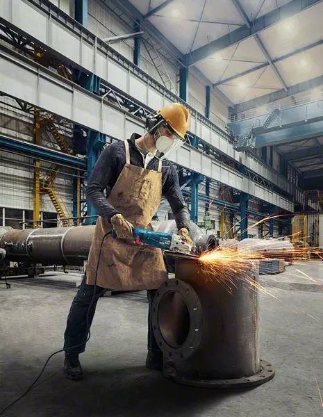 BOSCH GWS 24-180 JZ (Cyclon)- 7-inch/ 180mm Angle Grinder - ลูกหมูขนาด 7 นิ้ว/ 180มม เครื่องเจียรไฟฟ้าทรงพลัง 2,400 วัตต์พร้อมระบบป้องกันฝุ่น Cyclon รุ่น GWS 24-180 JZ (Cyclon) - 06018C23K0