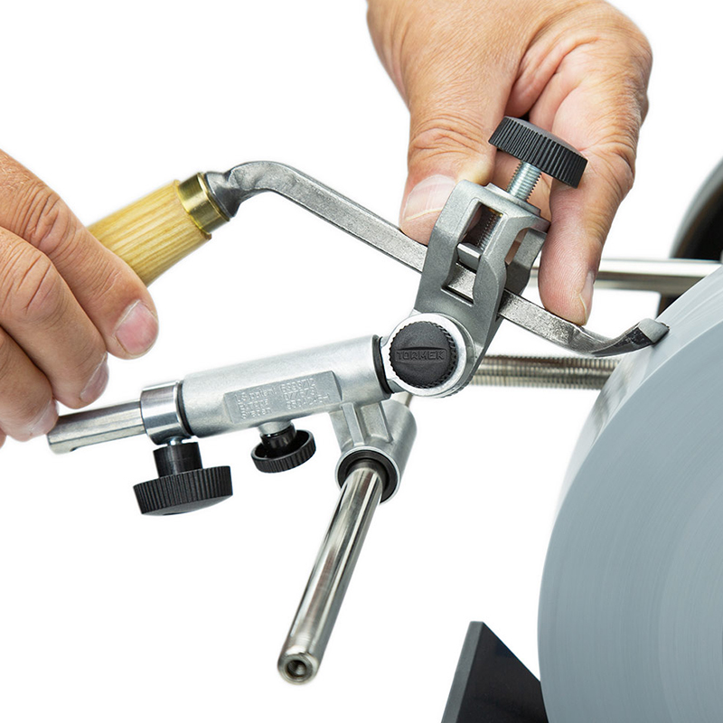 TORMEK SVD-186 R Gouge Jig- ชุดคิทสำหรับลับมีดกลึงไม้ มีดแกะสลัก ใบมีดกลมขนาดเล็ก หรือเล็บมีดคาร์ไบด์ ด้วยจิ๊กของ Tormek รุ่น SVD-186 R (สินค้าสั่งซื้อล่วงหน้า Pre Order)