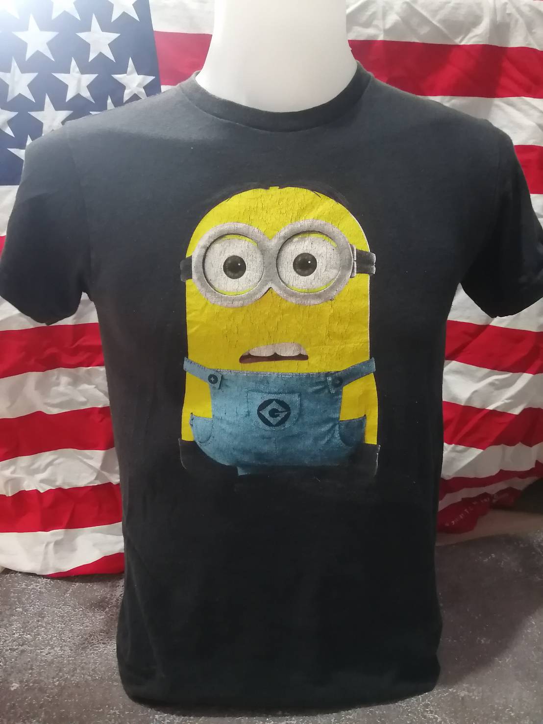 เสื้อยืดวินเทจมือสอง Vintage ลายการ์ตูนมินเนี่ยน Minions งานป้ายผ้าเก่า สินค้าพร้อมส่ง