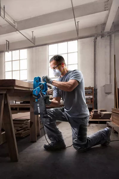 BOSCH GBS 750 Corded Sander - เครื่องขัดกระดาษทราย 3 นิ้ว บ๊อช รุ่น GBS 750 - 06012C10K0