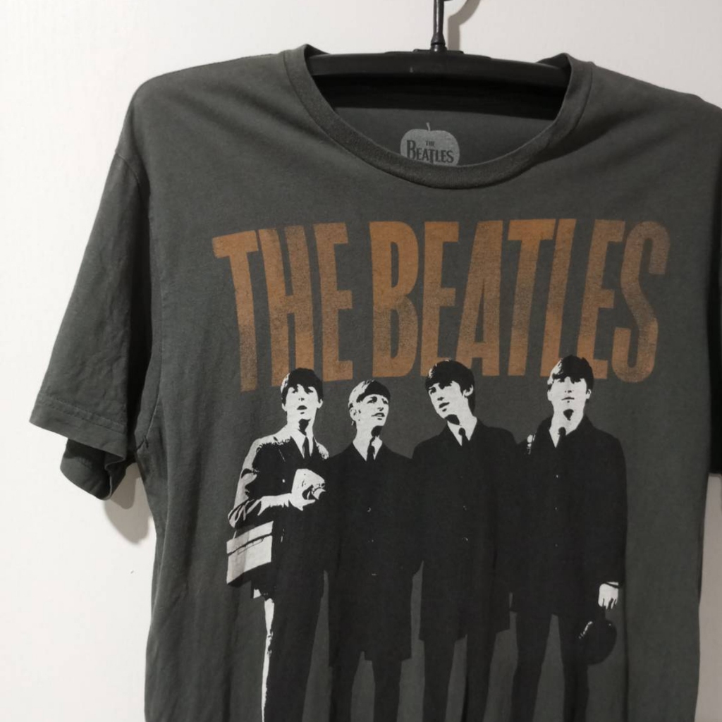 เสื้อวง THE BEATLES เดอะบีเทิลส์ ป้ายงานเก่า มือสอง