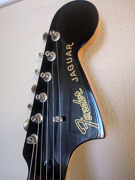 Fender Jaguar Special Edition [Gold Metallic]