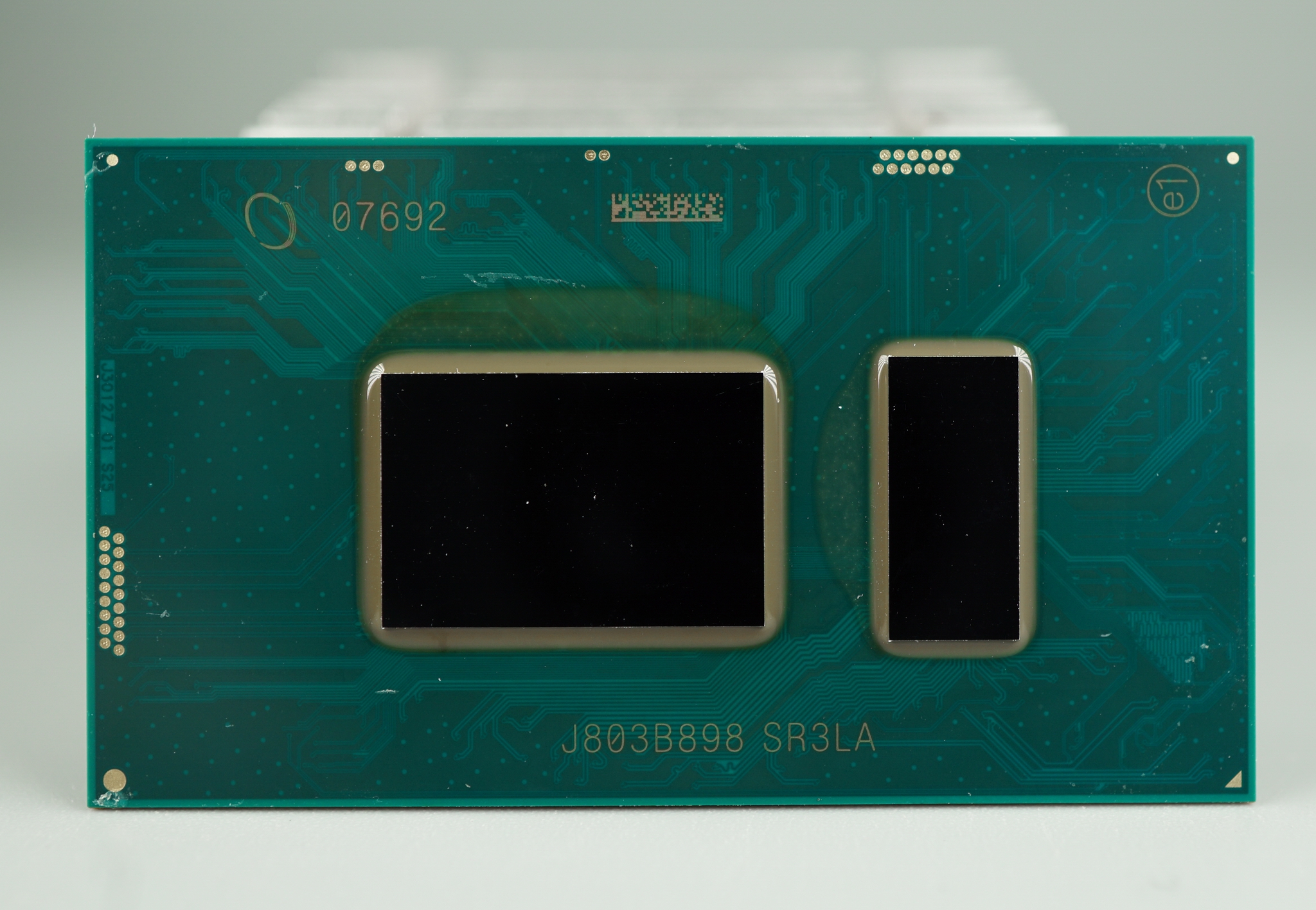 SR3LA (Intel Core i5-8250U)