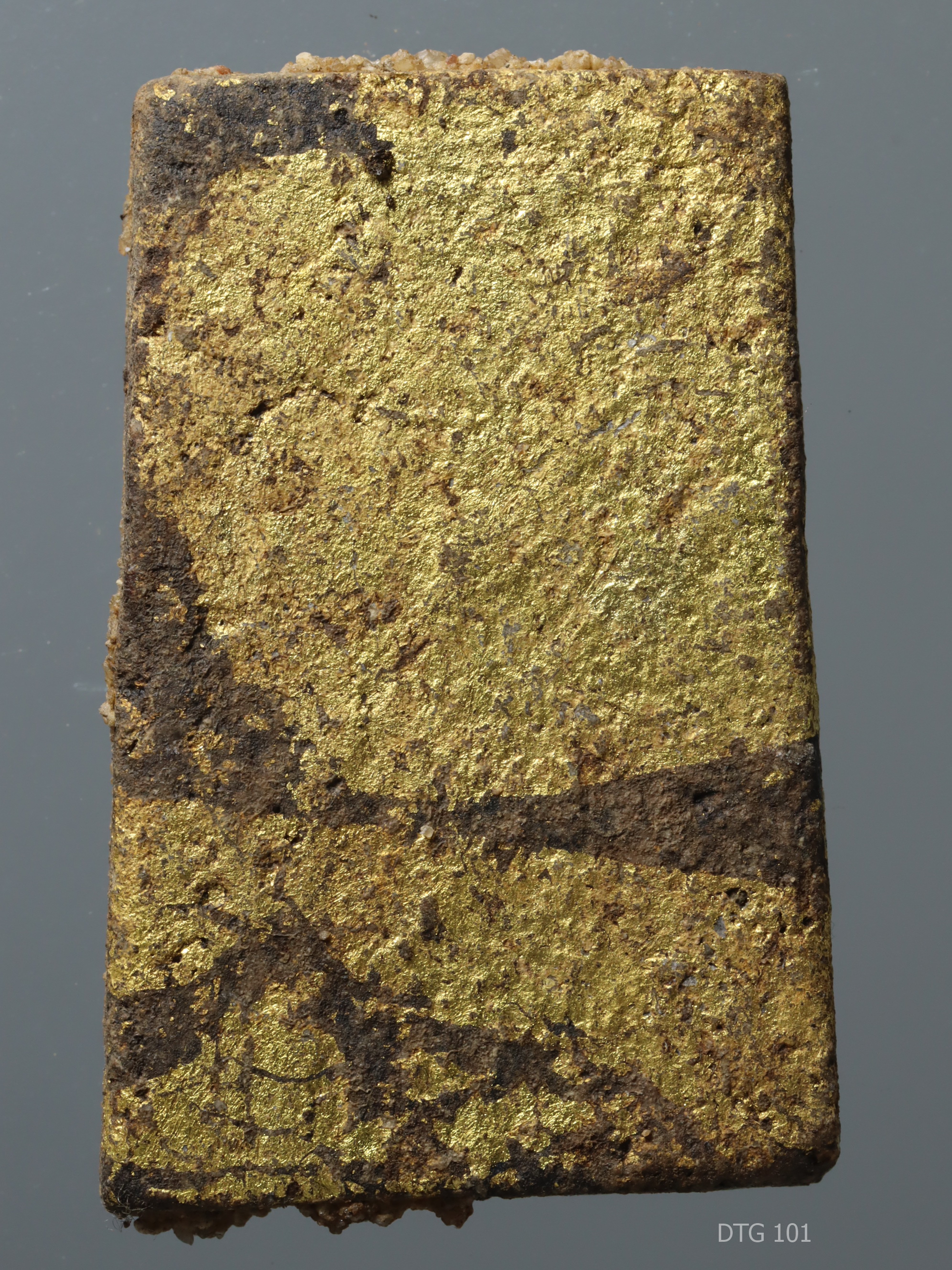 พระสมเด็จ พิมพ์ใหญ่ (พิมพ์องค์เสี่ยดม) กรุวัดสะตือ ปิดทอง DTG 101