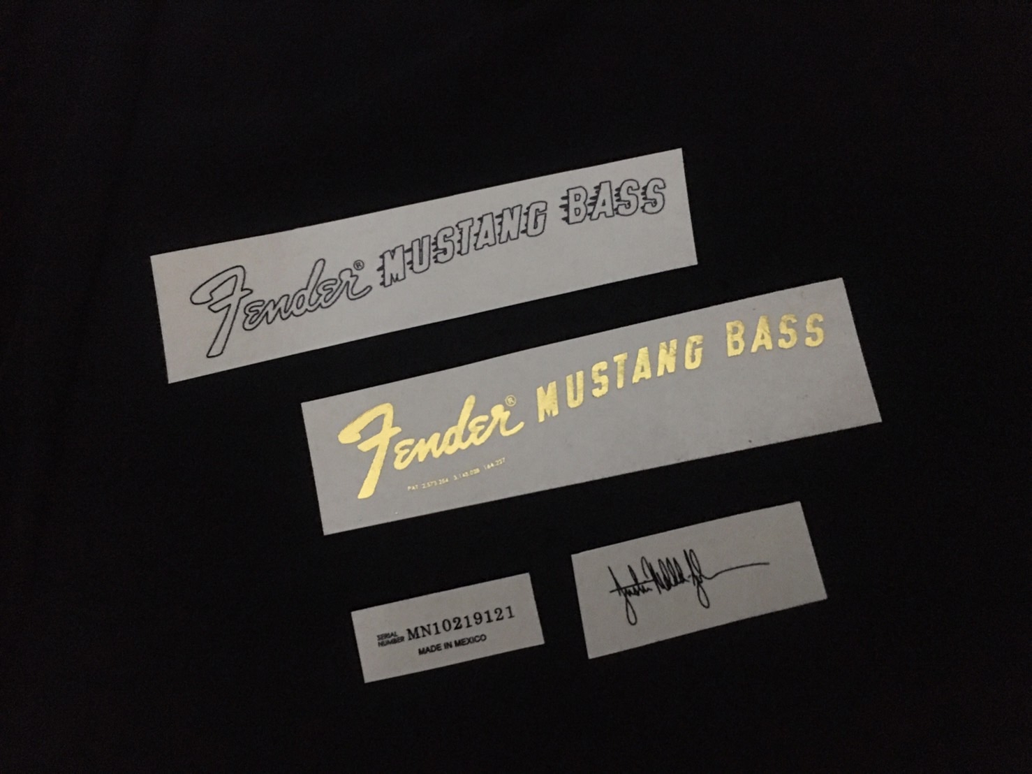 fender mustang bass JMJ Signature [Gold Metallic]
