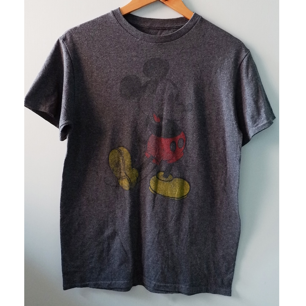 เสื้อยืดวินเทจมือสอง Vintage T-Shirt เสื้อยืดมิกกี้เมาส์ วินเทจ Mickey Mouse งานป้าย Disney