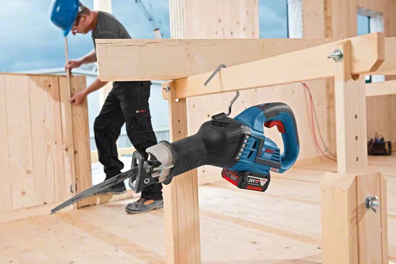 BOSCH GSA 18V-32 Reciprocating Saw without Battery without charger(Solo) - เลื่อยชักไร้สาย (ไม่มีแบตเตอรี่ ไม่มีแท่นชาร์จ) - 06016A8108