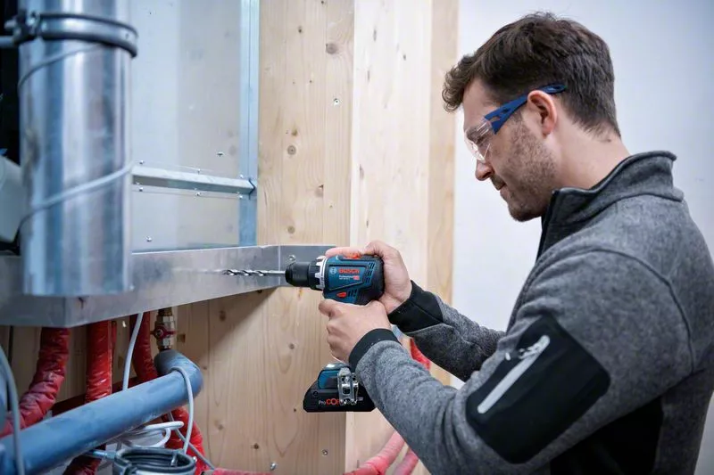 BOSCH GSR 18V-90 C Cordless Drill/ Driver (Solo- Tool only without Battery and Charger) - สว่านไขควงไร้สาย ไม่ใช้แปรงถ่าน Li-on 18V BOSCH รุ่น GSR 18V-90 C (เครื่องเปล่าไม่มีแบตเตอรี่ ไม่มีแท่นชาร์จ) - 06019K60L0