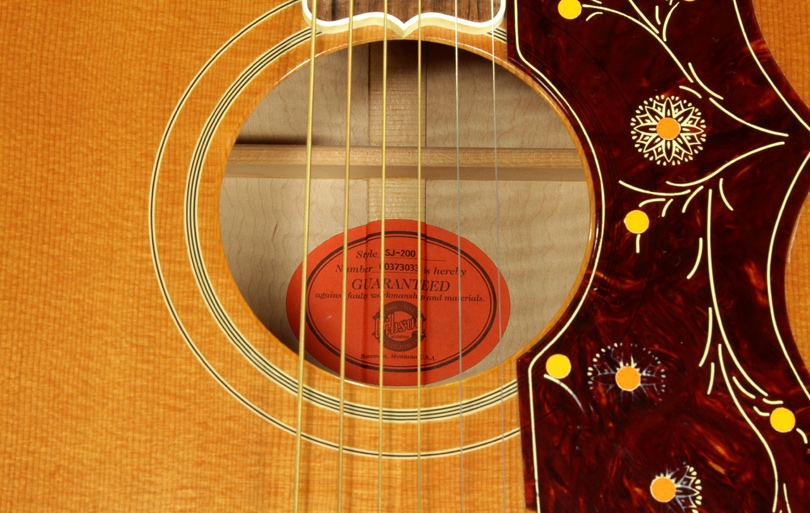 Gibson SJ-200 Acoustic