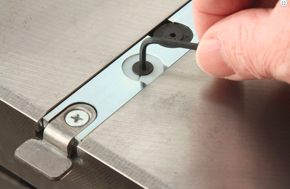 INCRA Miter 1000SE Miter Gauge - ตัวพาไม้ตัดขวางเสี้ยนสำหรับโต๊ะเลื่อยที่ใช้ Miter Slot มาตรฐาน U.S (สินค้าสั่งซื้อล่วงหน้า Pre Order).