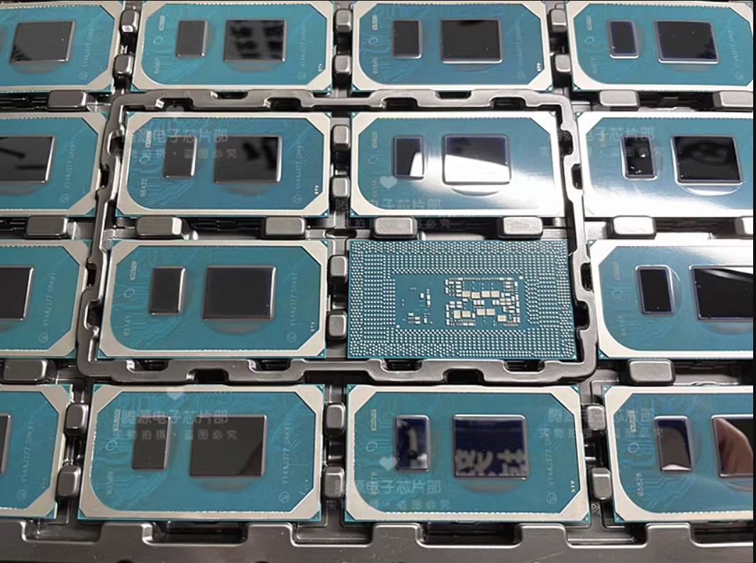 SRK0U (Intel Pentium 6805) Gen 10 Ice Lake-U D1