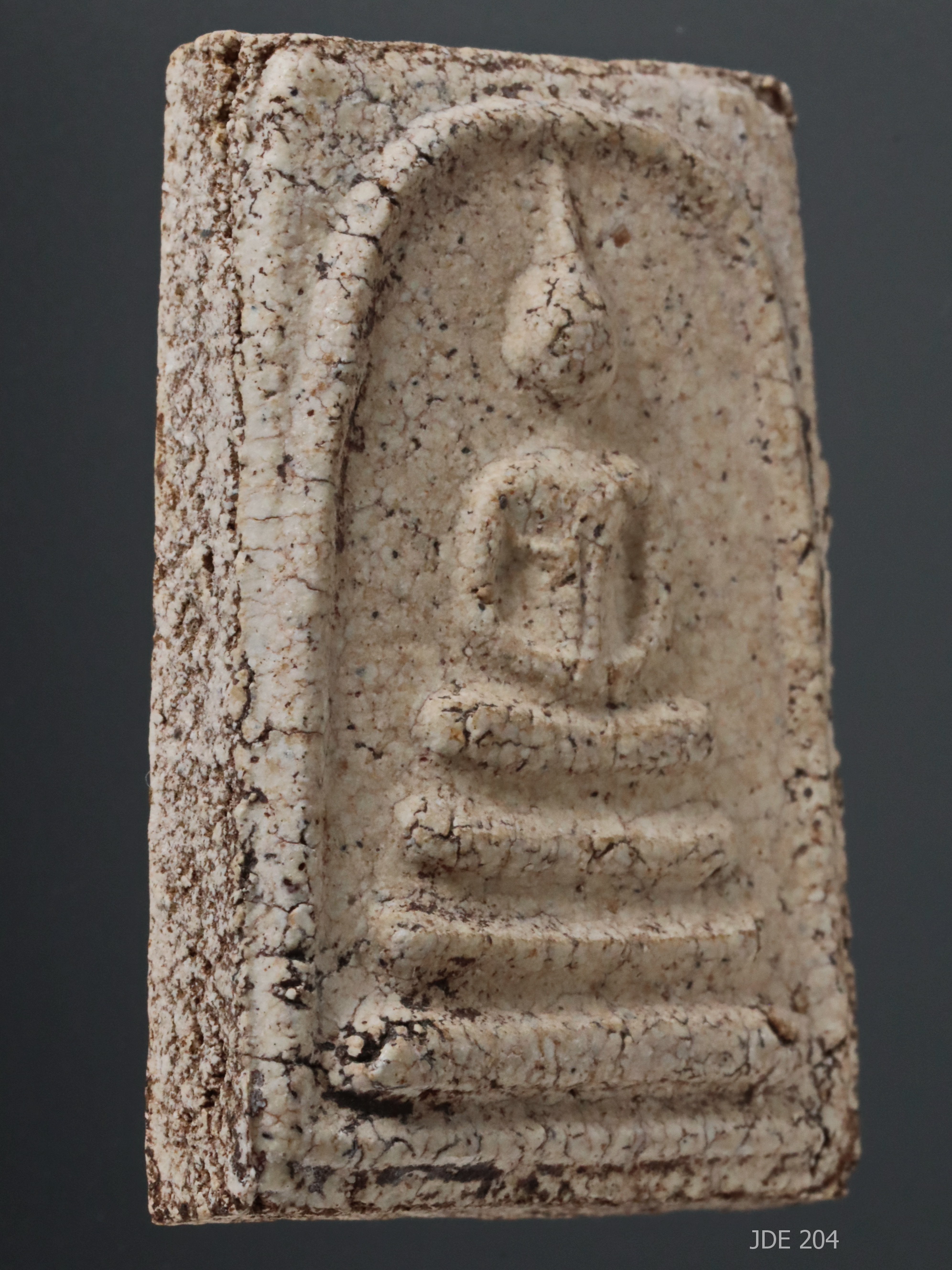 พระสมเด็จฯ พิมพ์ทรงเจดีย์ (พิมพ์ที่2) กรุวัดสะตือ JDE 204