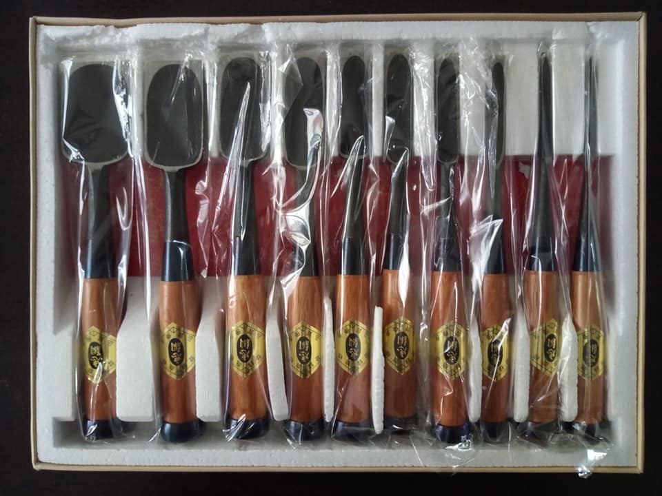 KIKUHIROMARU Japanese White Steel #2 bench chisel set from Niigata Prefecture Japan - สิ่วญี่ปุ่น ชุด 10 เล่มในกล่องกระดาษ ตีโดยช่างตีเหล็กตระกูล Kikuhiromaru จากเมืองนีงาตะ ประเทศญี่ปุ่น (ส่งฟรี)