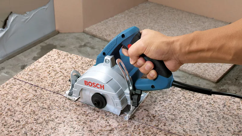 BOSCH GDM 13-34 - 110mm (4-3/8-inch) Diamond - Concrete, Tile and Marble Cutter - เครื่องตัดกระเบื้องแบบเพชร ขนาด 110มม (4-3/8) นิ้ว - 060136A2K0