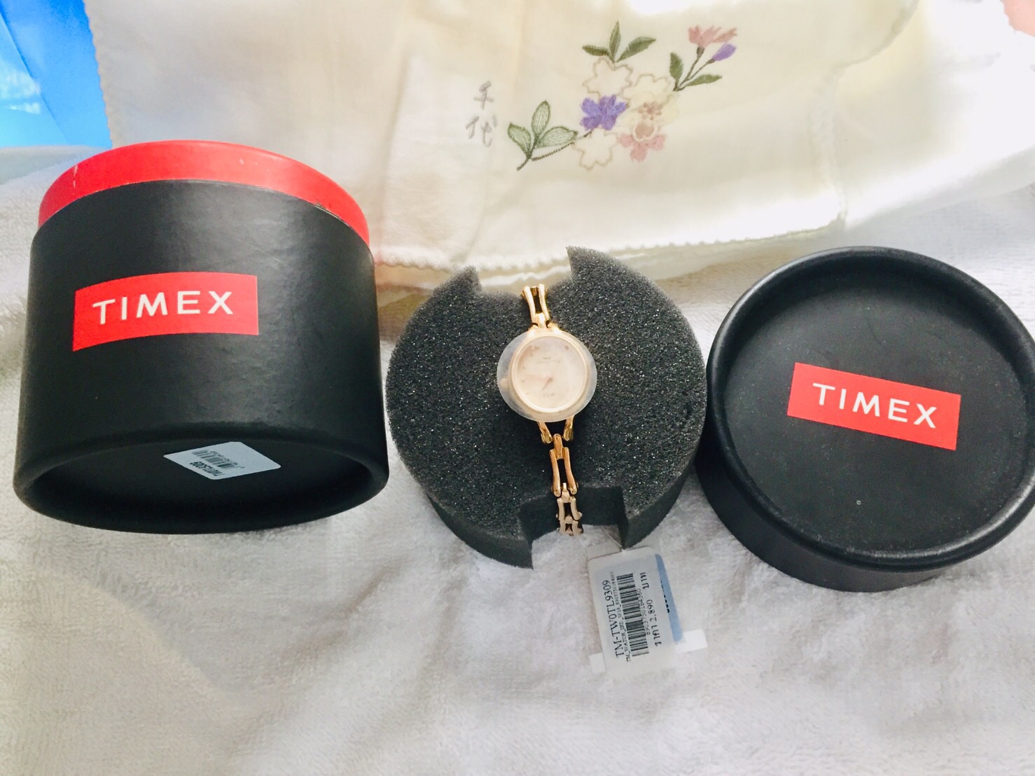 นาฬิกา เรือนทอง Timex สวย หรูหรา
