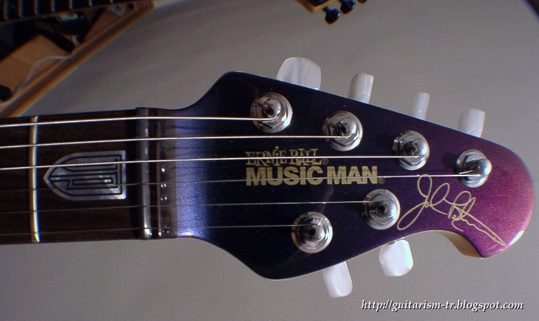 Music Man JP [Gold Metallic]