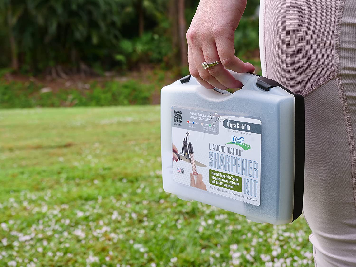 DMT (Diamond Machining Technology) MAGKIT-4 Diafold Whetstone Sharpening Kit With 2-Sided Diamond Sharpening Stones - ชุดคิทลับมีดด้วยเพชรแบบแม่เหล็กพร้อมหินลับเพชร 4 เบอร์ (Made in U.S.A.)