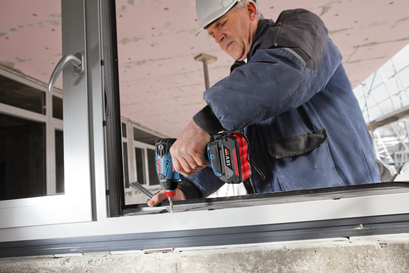 Bosch GDX 18 V-Li Cordless Impact Driver/ Wrench with 4.0Ah Batteries and Charger - บล็อคไขควงกระแทกไร้สาย พร้อมแบตเตอรี่ Li-Ion 4,0 Ah 2 ก้อน และแท่นชาร์จ - 06019B81B2