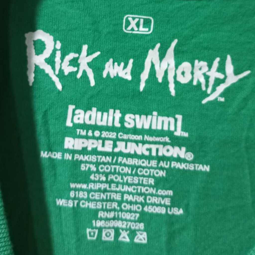 เสื้อยืดวินเทจ มือสอง T-Shirt Vingtage Rick And Morty ริค แอนด์ มอร์ตี้ มือสอง